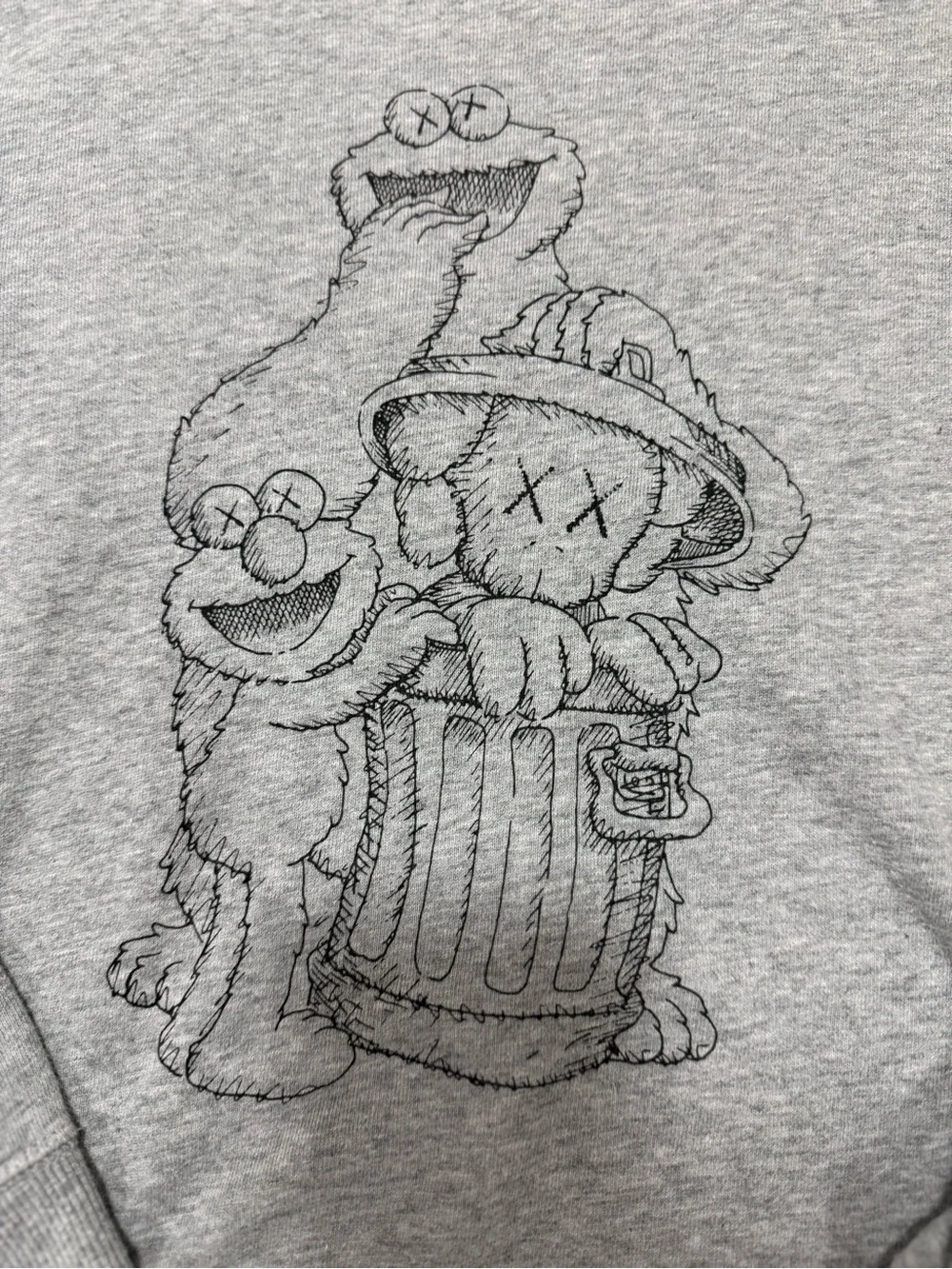 Uniqlo kaws sesame